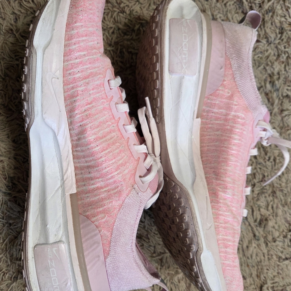Nike Invincible Run 3 Size 8.5 Wide Pink Knit Zoom Running Shoes - Women's